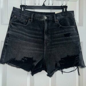AEO 90s boyfriend shorts